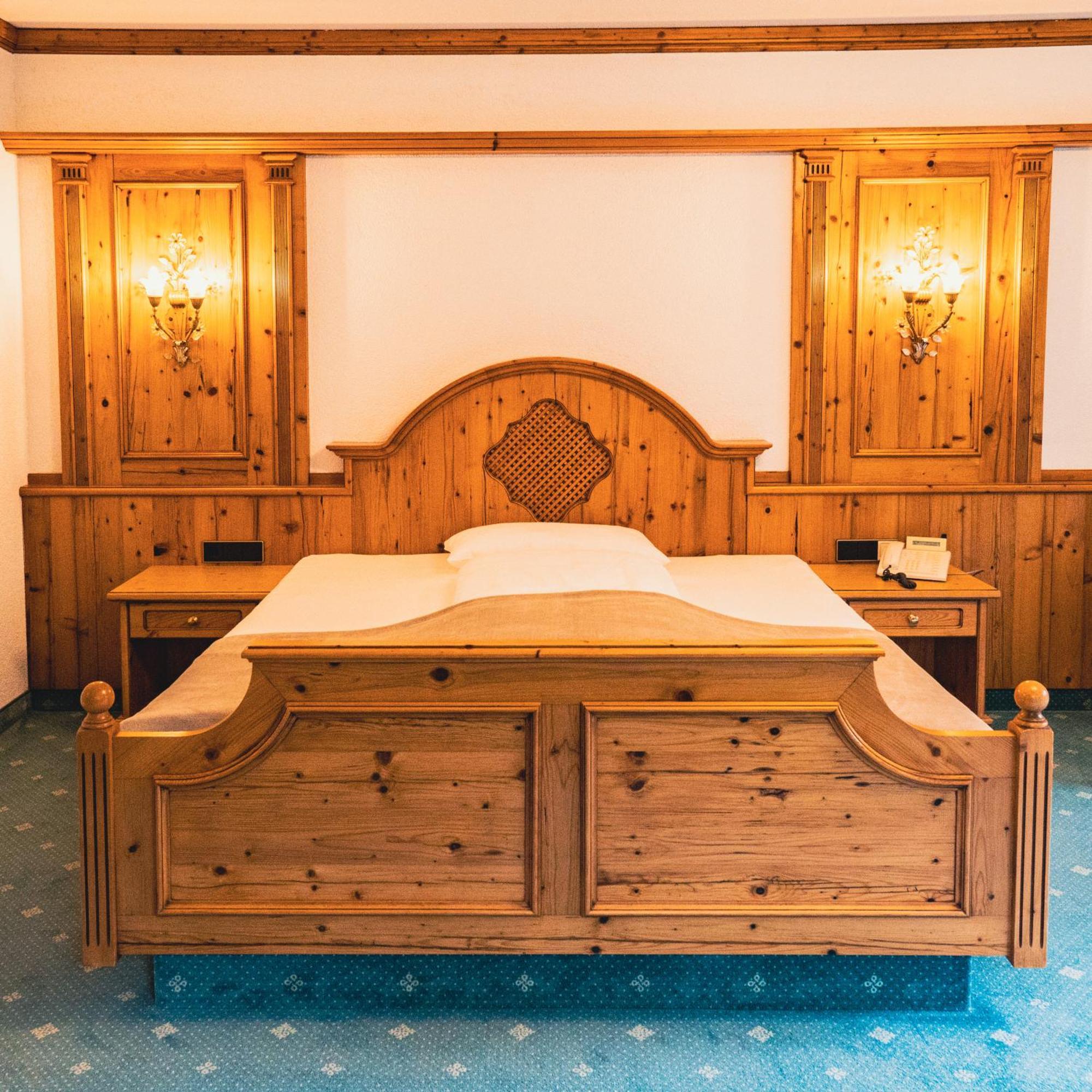 Hotel-Restaurant Kreuzberghof Tagungs- Und Veranstaltungshotel Tiefenbach  ภายนอก รูปภาพ