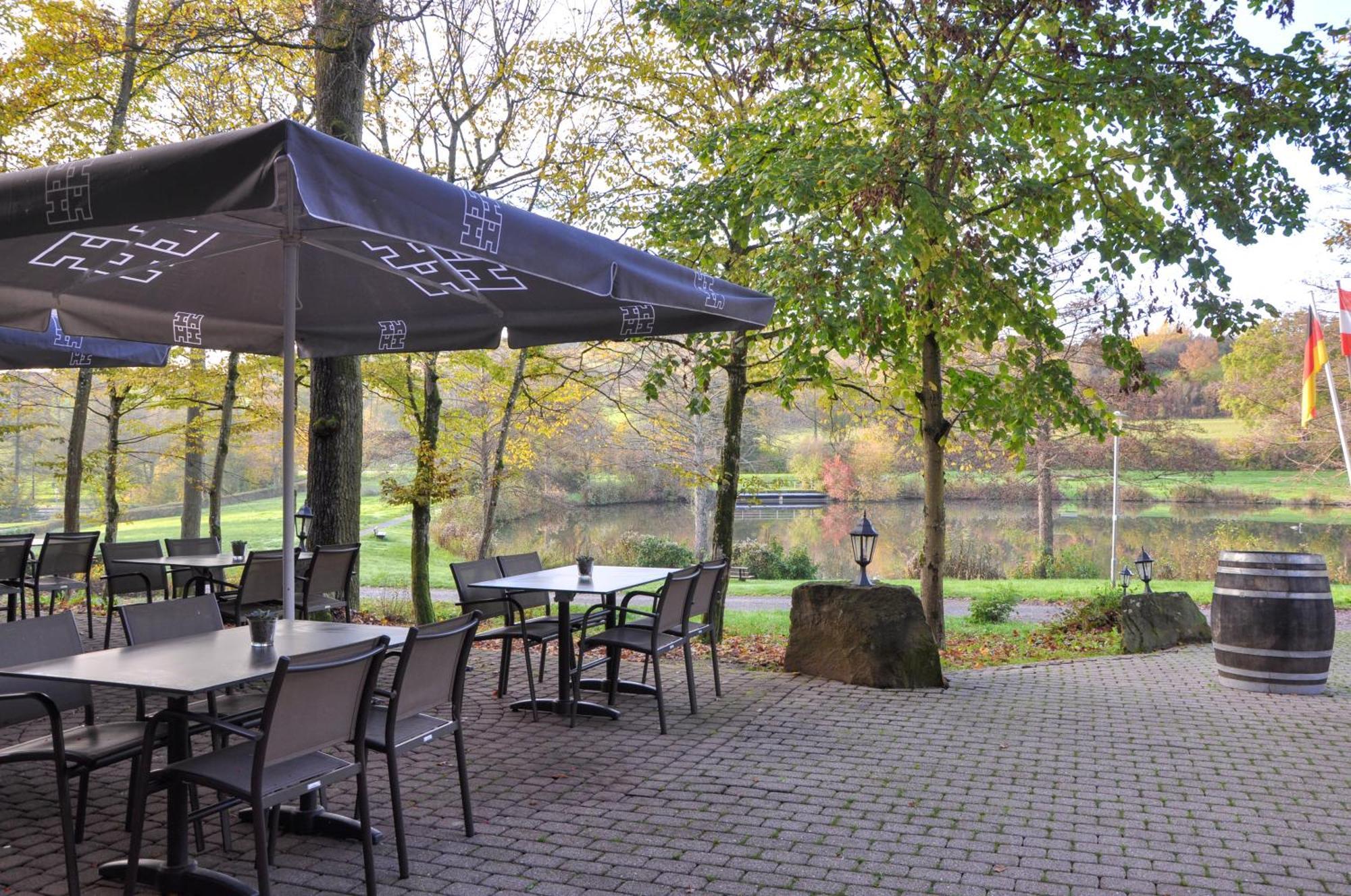 Hotel-Restaurant Kreuzberghof Tagungs- Und Veranstaltungshotel Tiefenbach  ภายนอก รูปภาพ