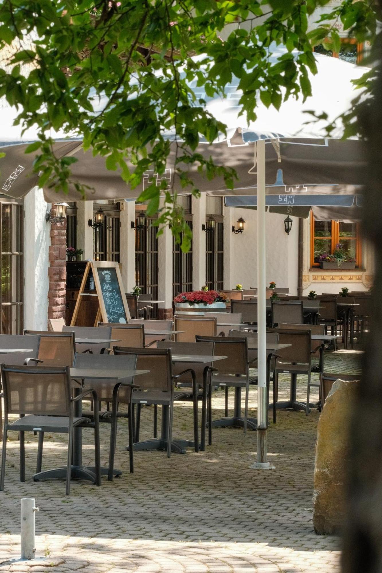 Hotel-Restaurant Kreuzberghof Tagungs- Und Veranstaltungshotel Tiefenbach  ภายนอก รูปภาพ